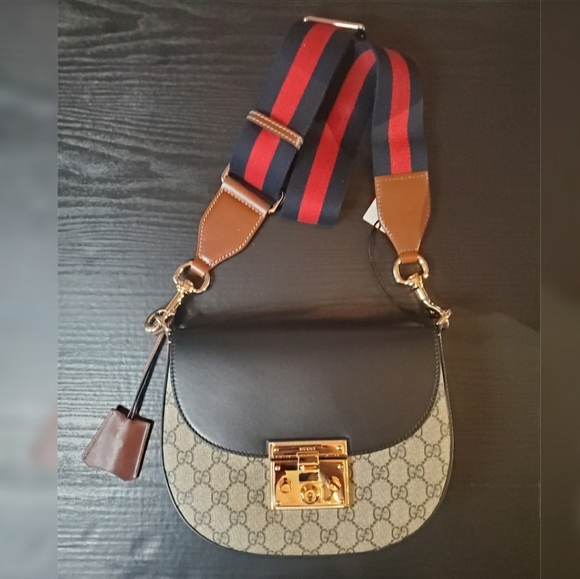 padlock medium gg shoulder bag